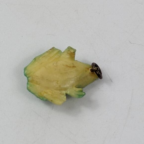 Vtg Green Yellow Frog Charm Japan Celluloid Animal Pendant Min Jewelry 1950s - Picture 2 of 3